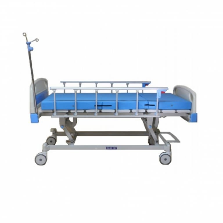 CAMA PARA HOSPITAL MECÁNICA DE 3 POSICIONES CON RUEDAS
