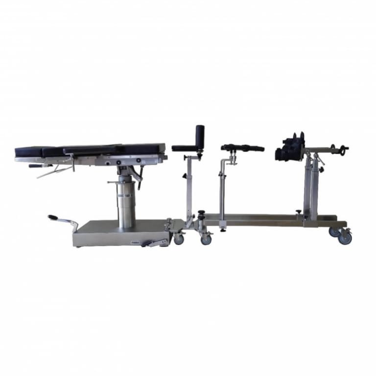 MESA HIDRÁULICA CON ACCESORIOS ESTÁNDAR Y TRACTOR PARA ORTOPEDIA.