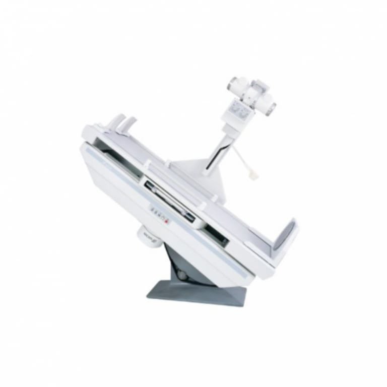 SISTEMA DE RAYOS-X FIJO, 50kW CON FLUOROSCOPÍA, 150kV/630mA